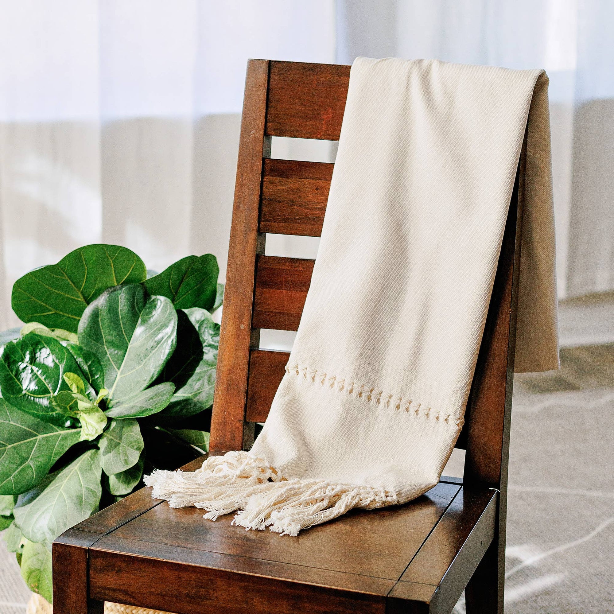 Pillows & Throws